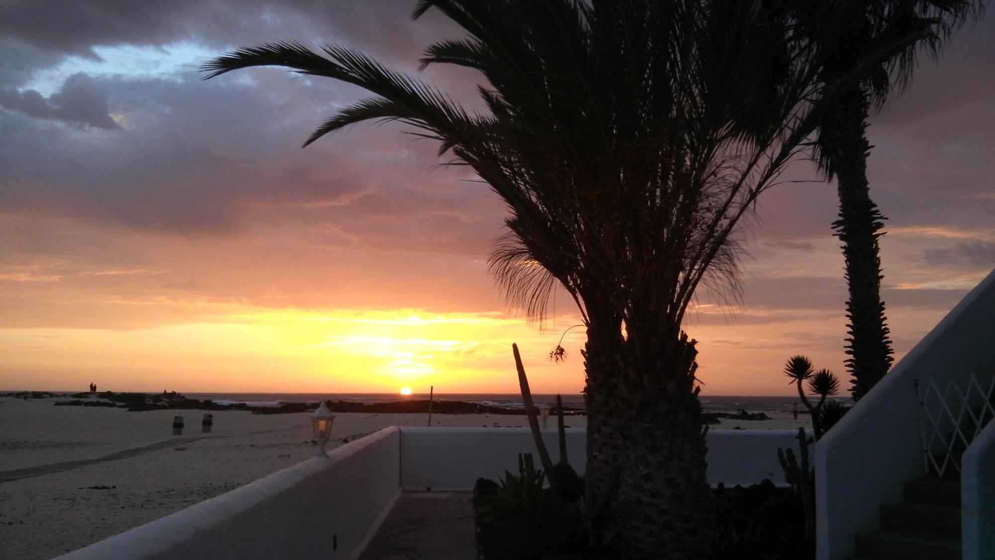 Apartamento Nire Lula En La Misma Playa El Cotillo  Luaran gambar
